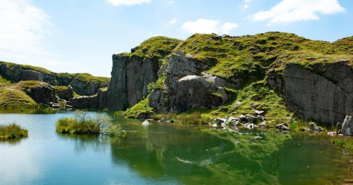 Dartmoor Barn On North Hessary Tor Villa เยลเวอร์ตัน ภายนอก รูปภาพ