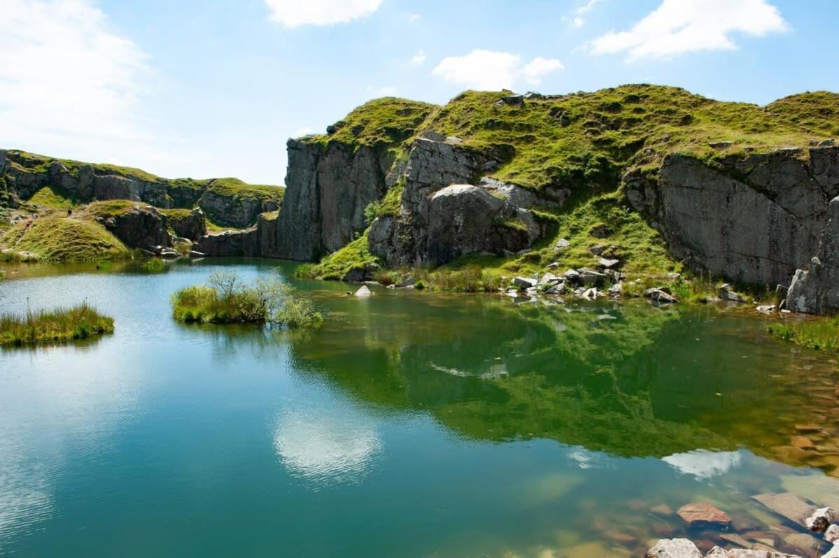 Dartmoor Barn On North Hessary Tor Villa เยลเวอร์ตัน ภายนอก รูปภาพ